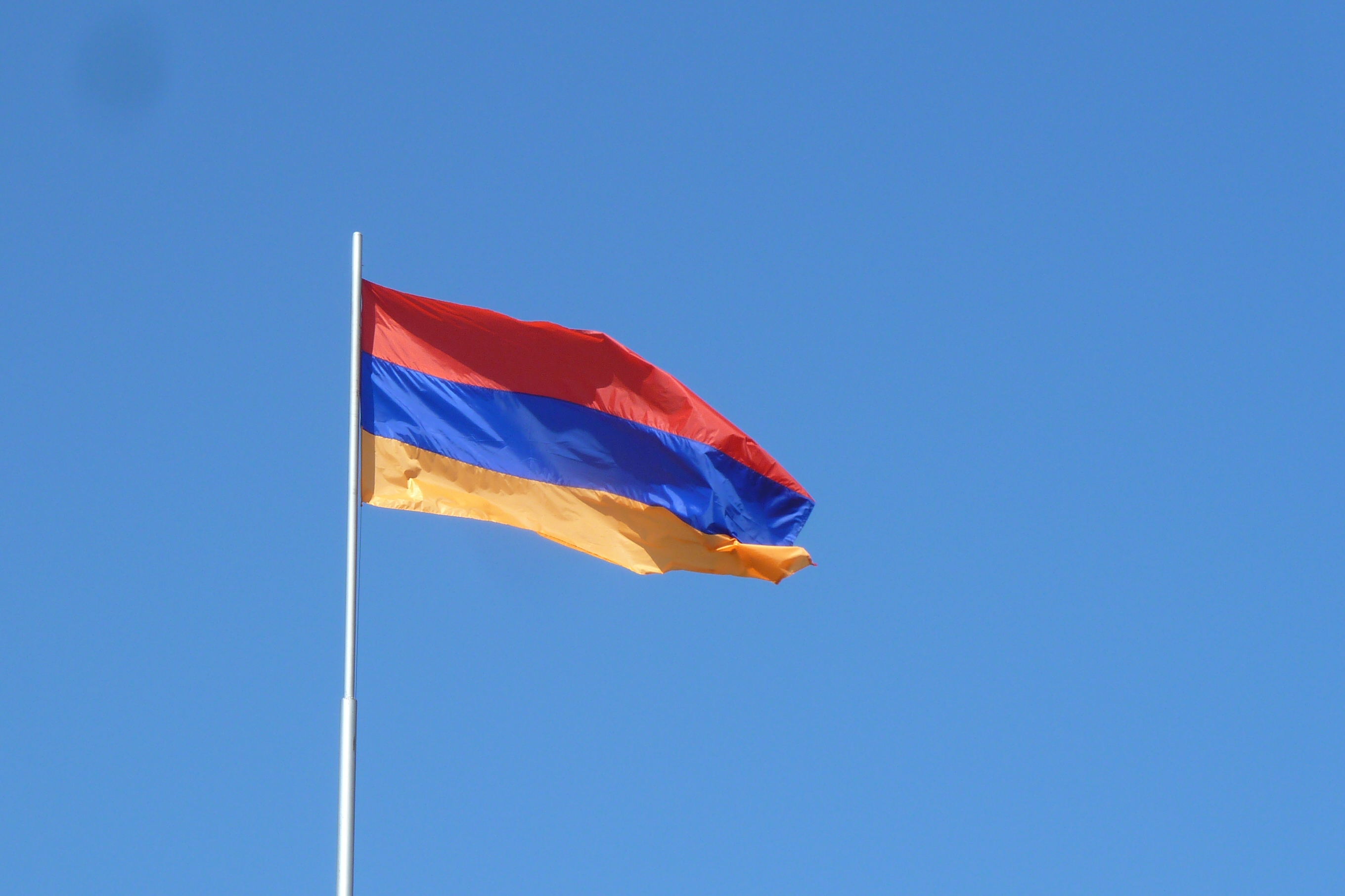 Flag_of_Armenia_in_Yerevan